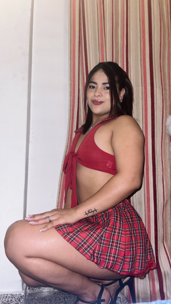 JOVENCITA  ENCANTADORA COLOMBIANA PLACER  AL FULL