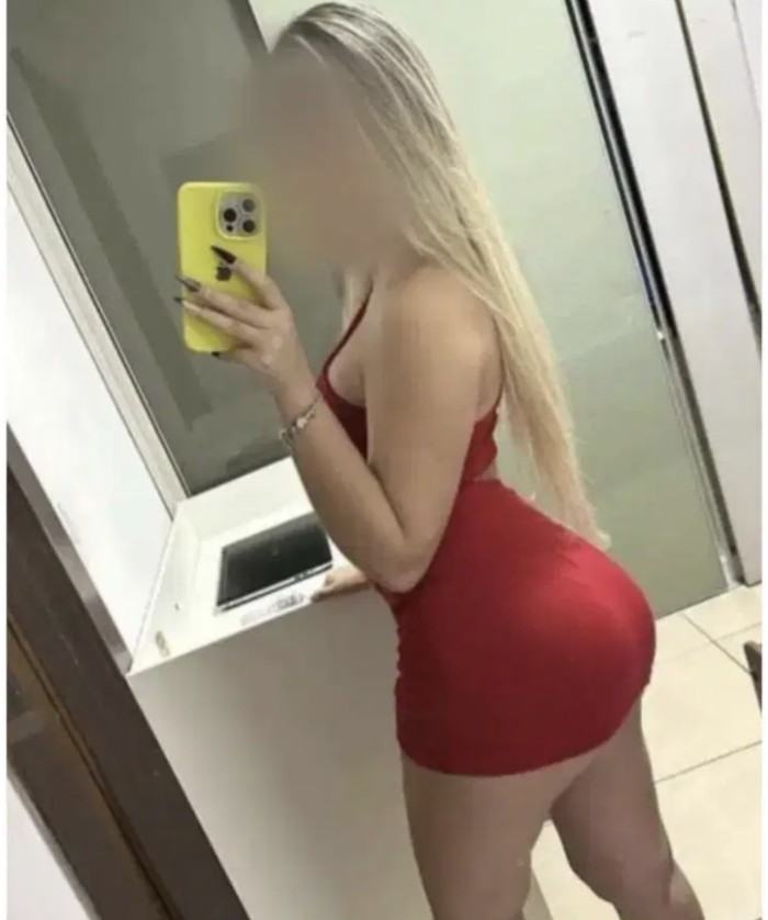 Latina muy caliente y fiestera