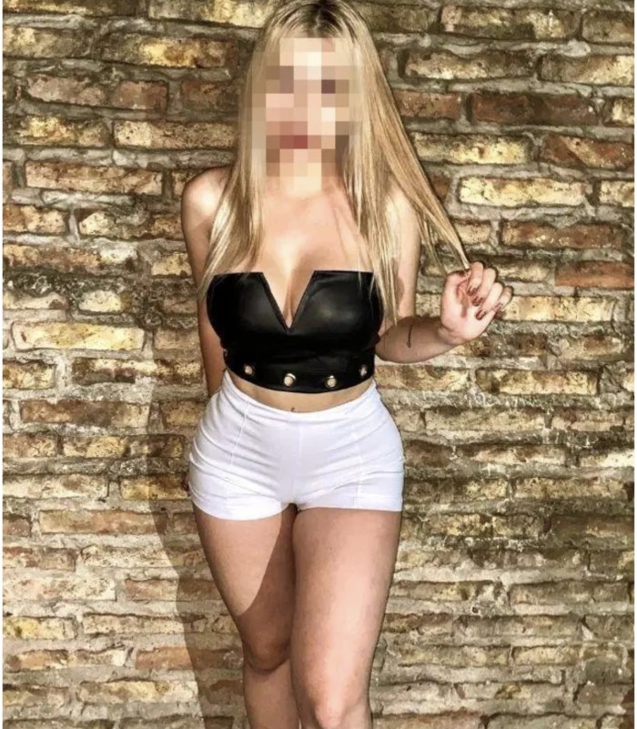 Rubia muy cachonda