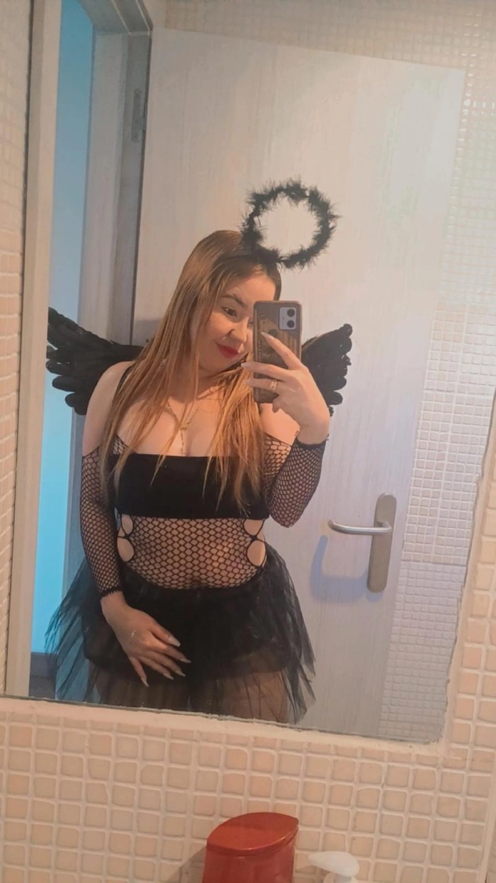 mia colombiana cachonda morbosa sexo sin tabu 24h