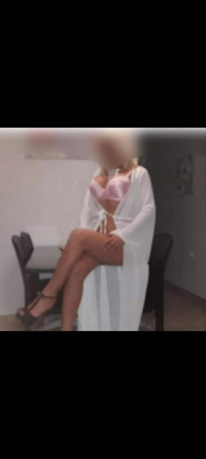 Rubi, hermosa francesa con clase en Benalmadena, vienes