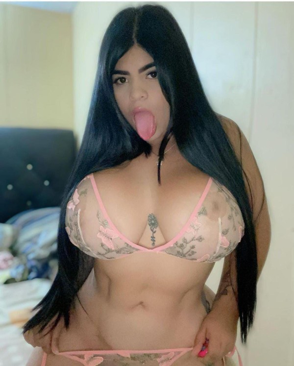 ESTEFANI MUÑECA COLOMBIANA ATENCIÓN 24 HORAS