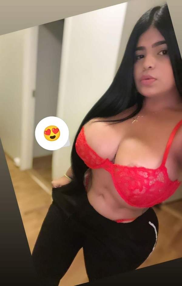 ESTEFANI MUÑECA COLOMBIANA ATENCIÓN 24 HORAS