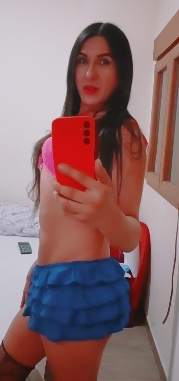 LATINA  PASIVA IMPLICADA ACTIVA MUY LECHERA 24/7