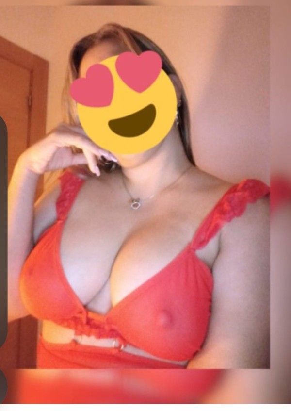 Latina en tu zona  muy cachonda  fiestera viciosa sexy