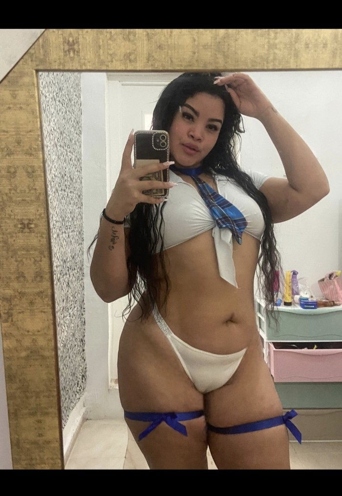 Venezolana CURVY MUY COMPLETITA LLAMAME