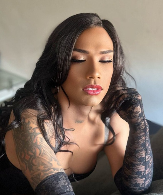 DOMINANTE SENSUAL TRANS DE LUJO SALIDAS VIP