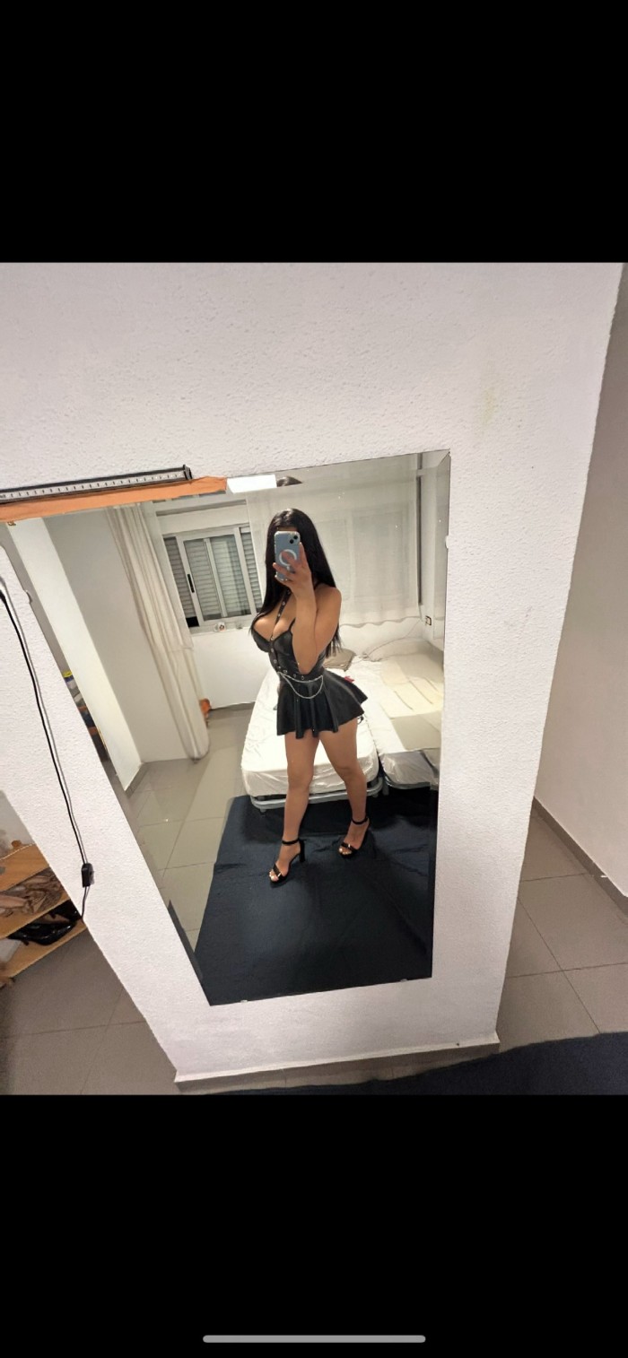 Mujer trans caliente disponible en Barcelona