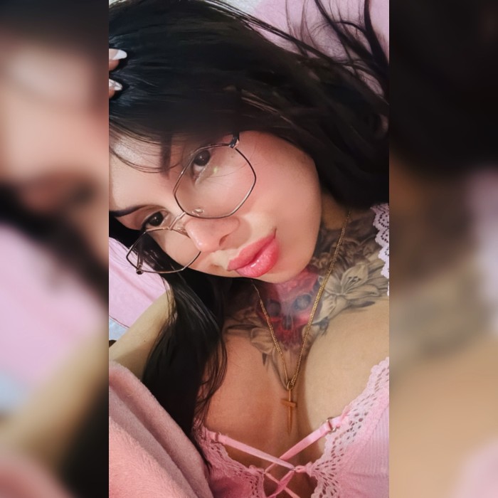 HERMOSA Y MUY FEMENINA TRANS COLOMBIANA