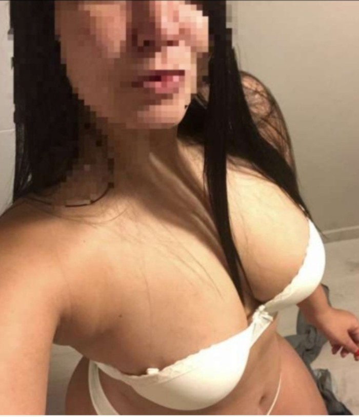 UNA VES MAS EN TU CUIDAD MORENA EXOTICA Y MUY