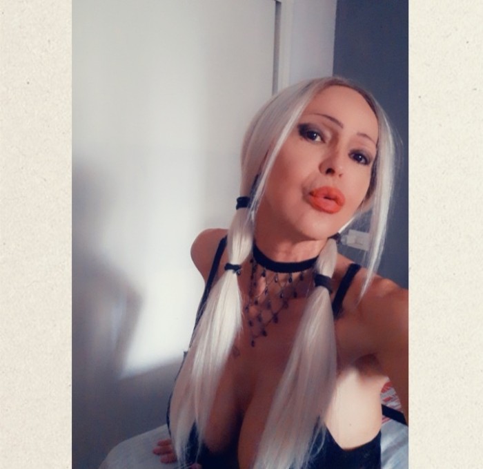 Trans Alejandra evans la rubia espectacular de ben