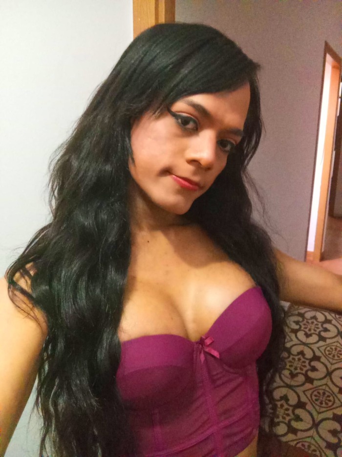 SENSUAL ARDIENTE TRANS POLLONA FIESTERA 24 HRS