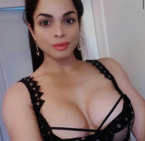 VALERIA CHICA TRANS VEN A CONOCERME TE PROMETO QU