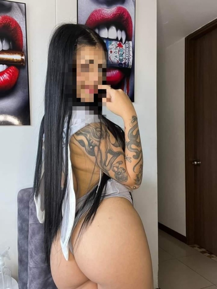 ARDIENTE LATINA CON DESEOS D ESEXO A TOPE 24 HORAS