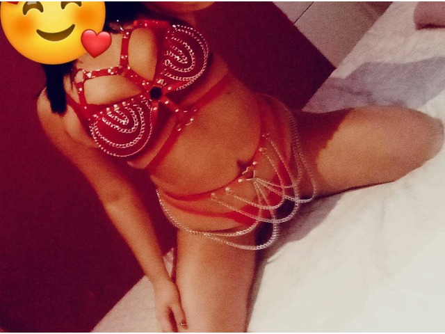 ESCORT PERUANA JOVEN Y ENCANTADORA 633715057