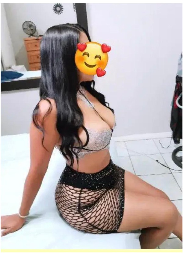 Laura, 28 años – La Colombiana que te enamorará en Don Benito, Badajoz