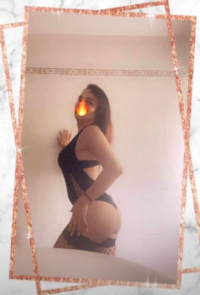 Carolina Chica Trans Colombiana Jovencita sensual