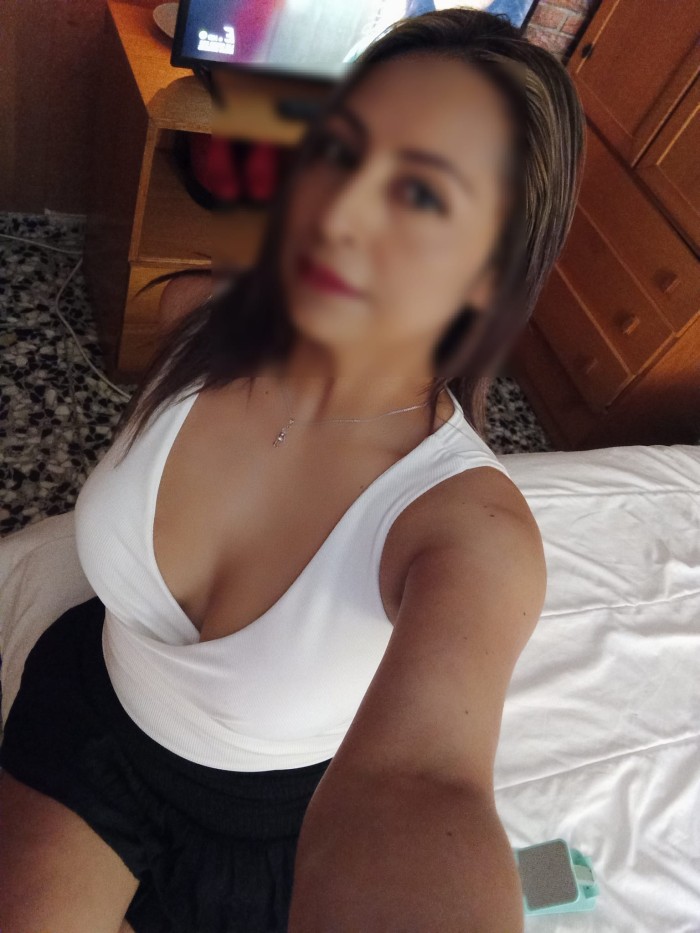 LATINA SENSUAL EROTIKA COMPLACIENTE A TOPE 24HRAS