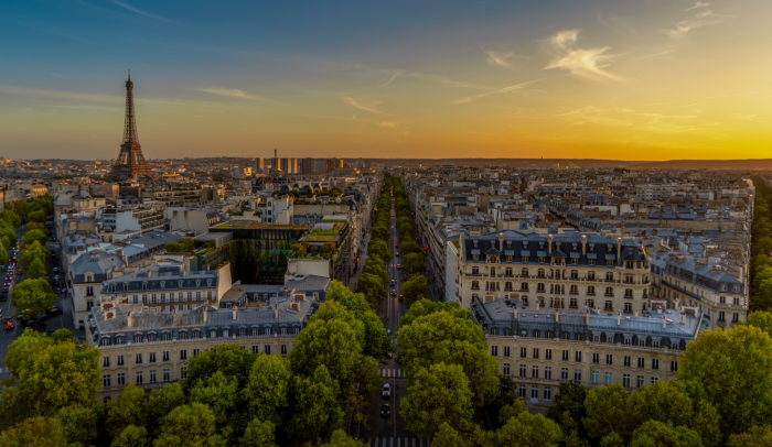 PLAZA PARA FRANCIA, TRABAJA DE ESCORT EN FRANCIA