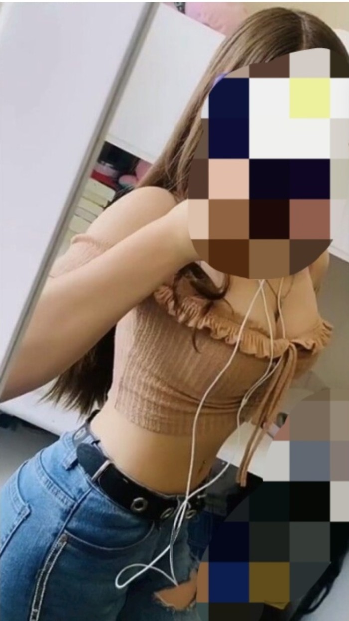 Niñata española videollamadas sexting salidas