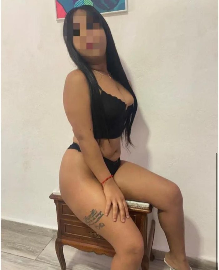 Linda colombiana con gnaas de hacerte feliz