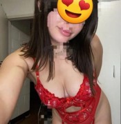 TU COMPAÑIA IDEAL CHICA BELLA Y FIESTERA