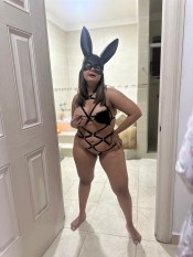 COLOMBIANA DE TETAS GRANDES Y ESTRECHITA