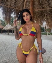 LIDIA UNA COLOMBIANA DELGADITA Y APRETADITA