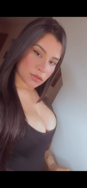 CHICA GUAPA Y MUY CALIENTE