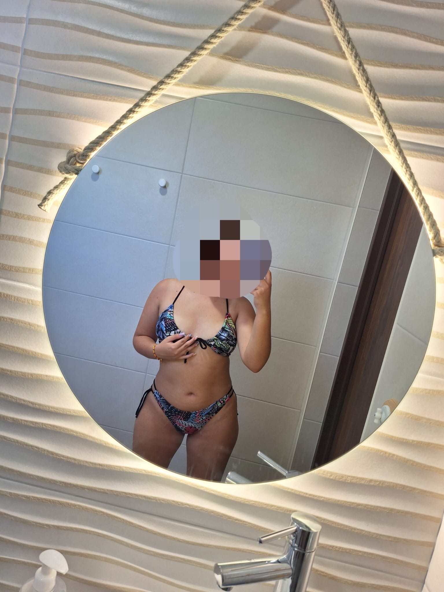 EMMA, COLOMBIANA GUAPA EN VALENCIA CENTRO