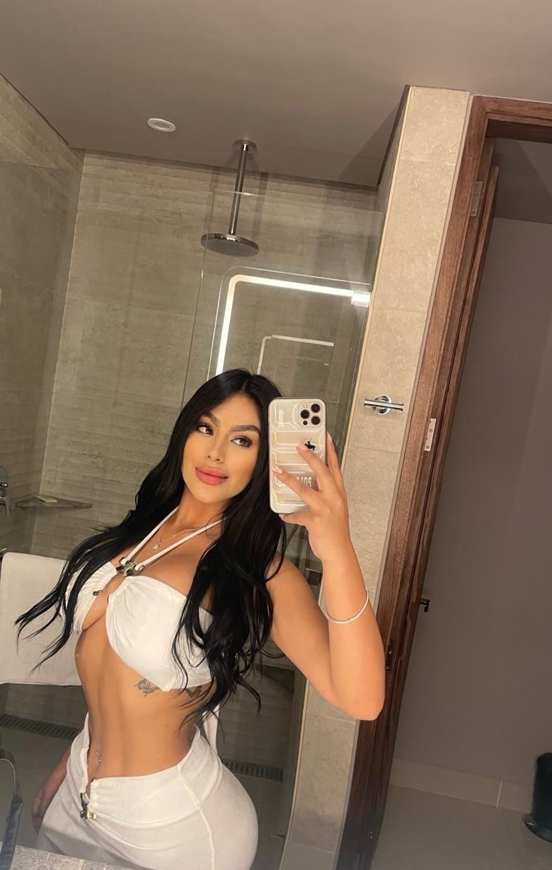 FOTOS REALES HERMOSA JOVENCITA MORENA ENORMES PECHOS FIESTERA FOGOSA