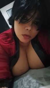 BOMBONAZO DE MUJER LATINA