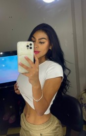 POCOS DíAS HERMOSA LATINA JOVENCITA FIESTERA JUEGO DE ROLES JUGUETONA