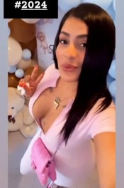 SENSUAL ARDIENTE FOGOSA VENEZOLANA FIESTA Y SEXO