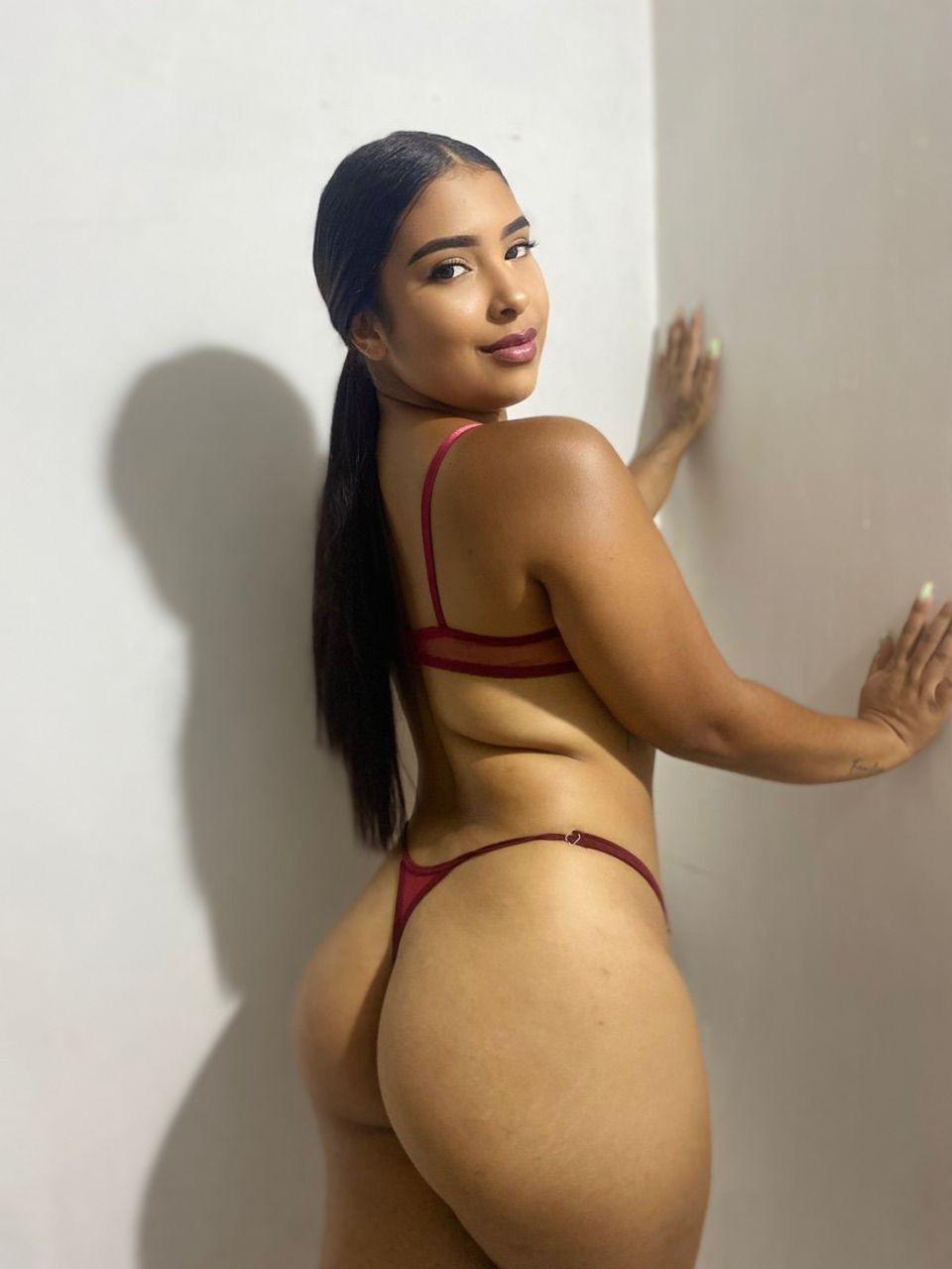 CAMILA   JOVENCITA SENSUAL Y COMPLACIENTE