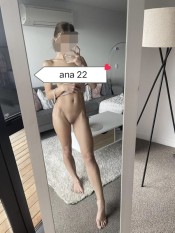 CHICA DELGADA GUAPA POCO PECHO Y SEXO PASIONAL TRATO DE NOVIOS