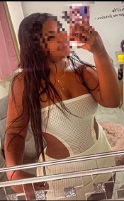 SOY UNA LINDA NEGRA HONDUREÑA CON BUENAS CURVAS