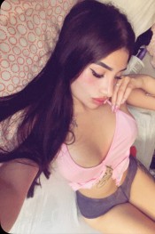 ADARA, ESPAÑOLA MORENA DE ORIGEN LATINO 22 AÑOS