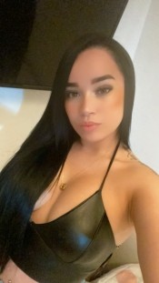 SENSUAL COLOMBIANA TU COMPAÑIA EN NOCHE BUENA