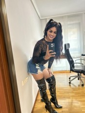 TRANS MORENA LATINA DOMINATRIX