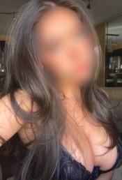 BRUNETTE SKINNY AND BEAUTIFUL LATINA GIRL MáLAGA